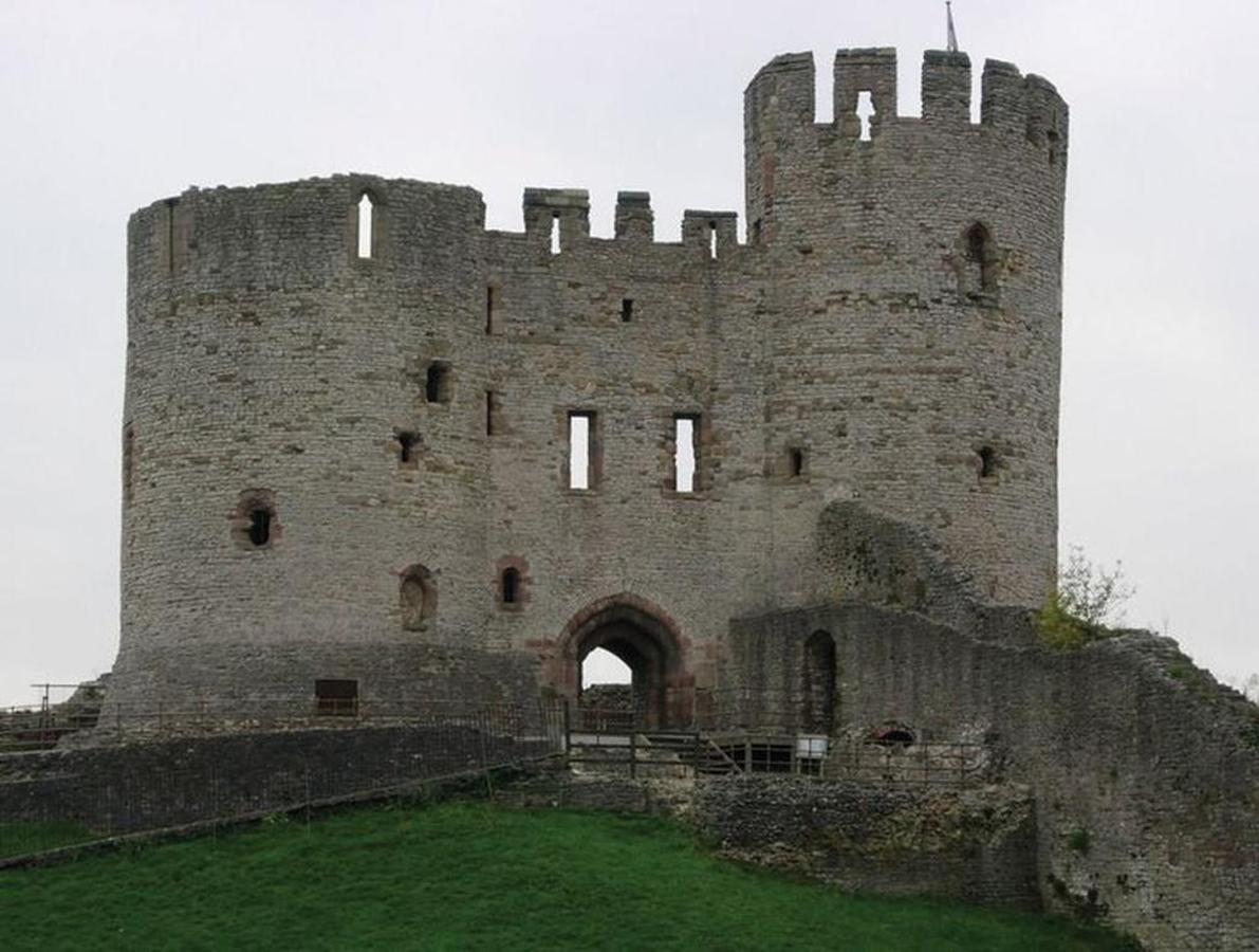 Castle Terrace Aparthotel Tipton Exterior photo